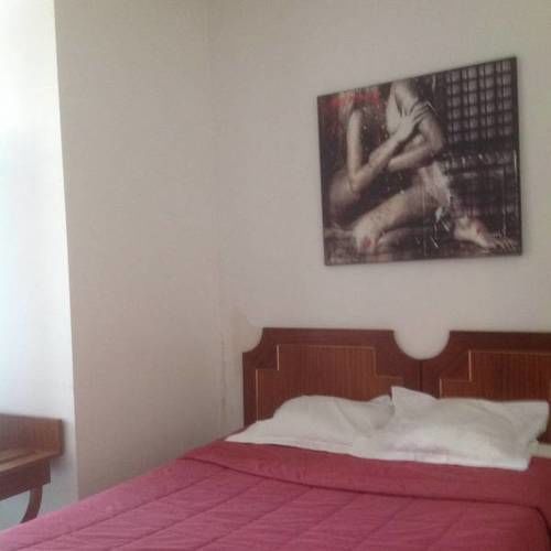 Untalented Hotel - Villette Parigi Esterno foto